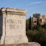 Η αναφορά στον «Άγνωστο Θεό» αποτελεί μία από τις πιο ενδιαφέρουσες συναντήσεις ανάμεσα στον αρχαίο ελληνικό κόσμο και το μήνυμα του Χριστιανισμού.
